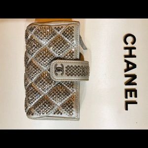 CHANEL phone purse